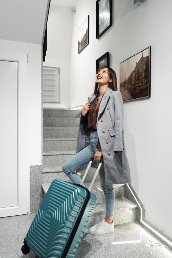J&S Apartments Nisz Zewnętrze zdjęcie
