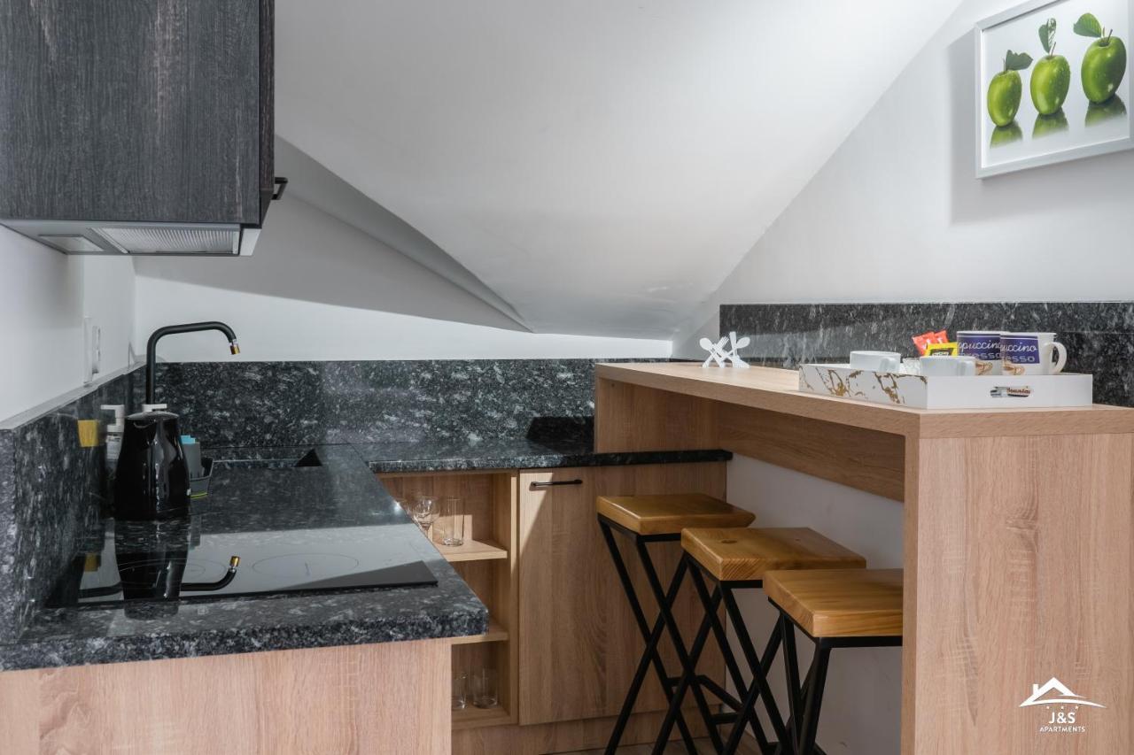 J&S Apartments Nisz Zewnętrze zdjęcie