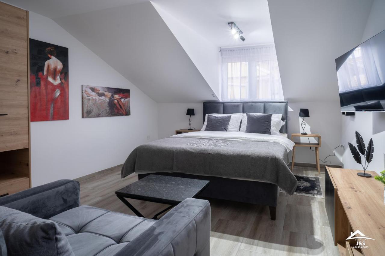 J&S Apartments Nisz Zewnętrze zdjęcie