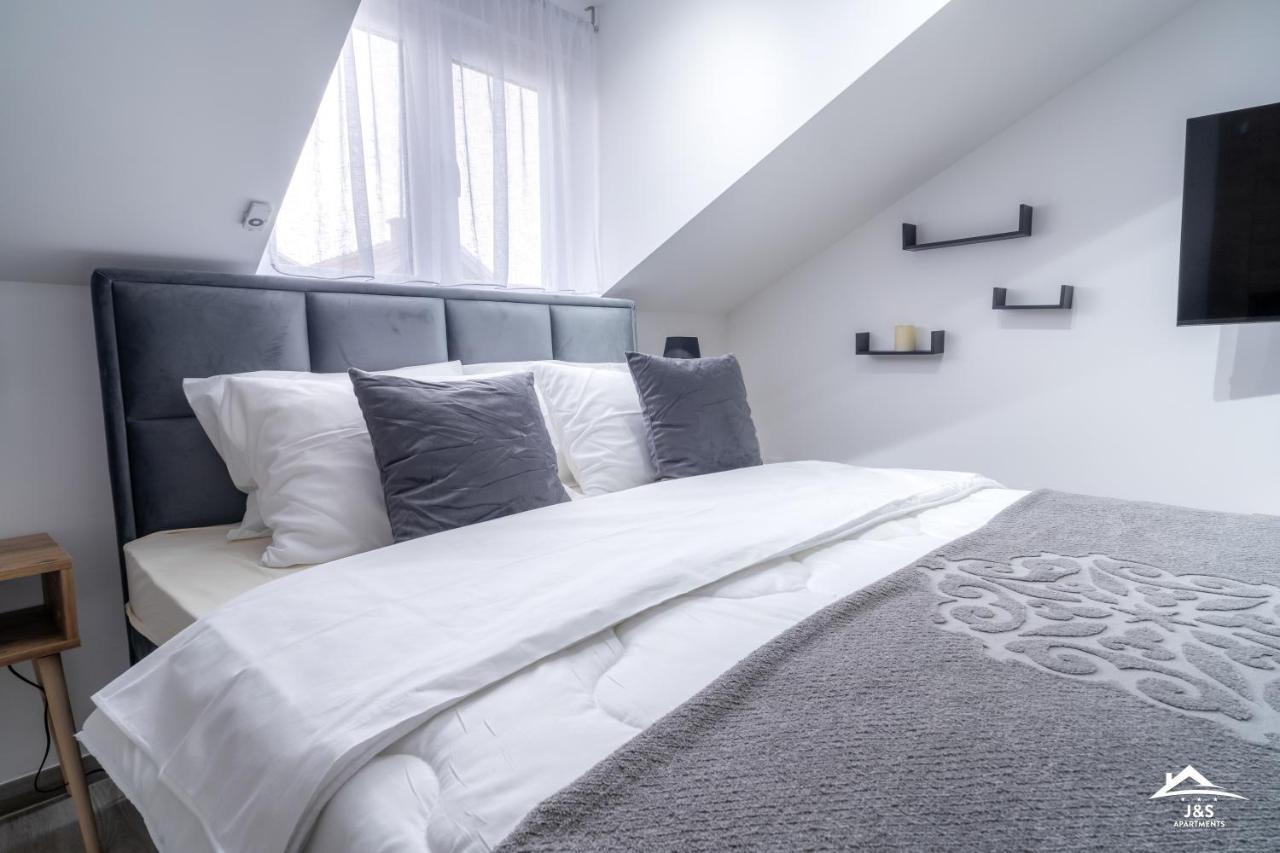 J&S Apartments Nisz Zewnętrze zdjęcie