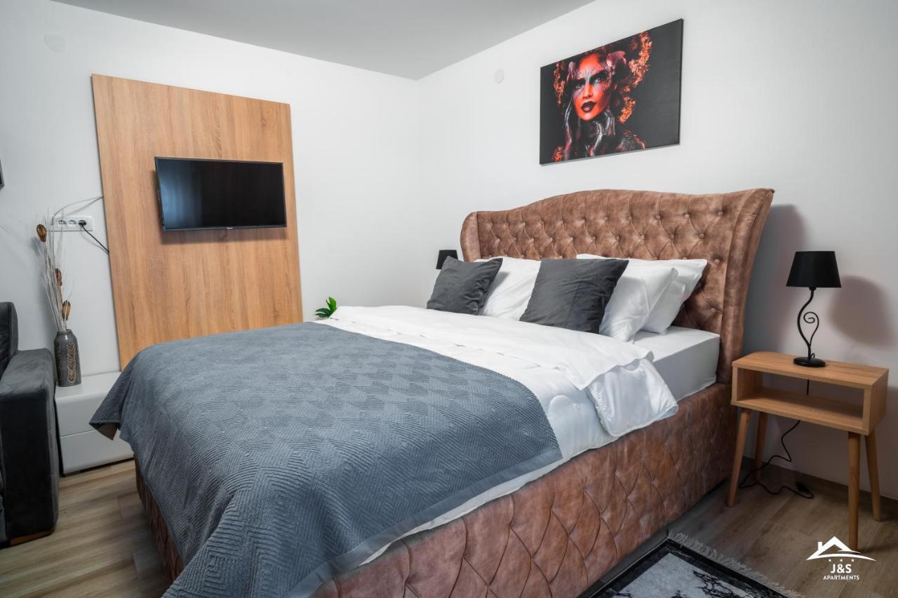 J&S Apartments Nisz Zewnętrze zdjęcie
