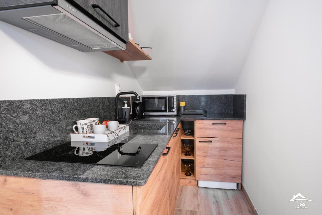J&S Apartments Nisz Zewnętrze zdjęcie
