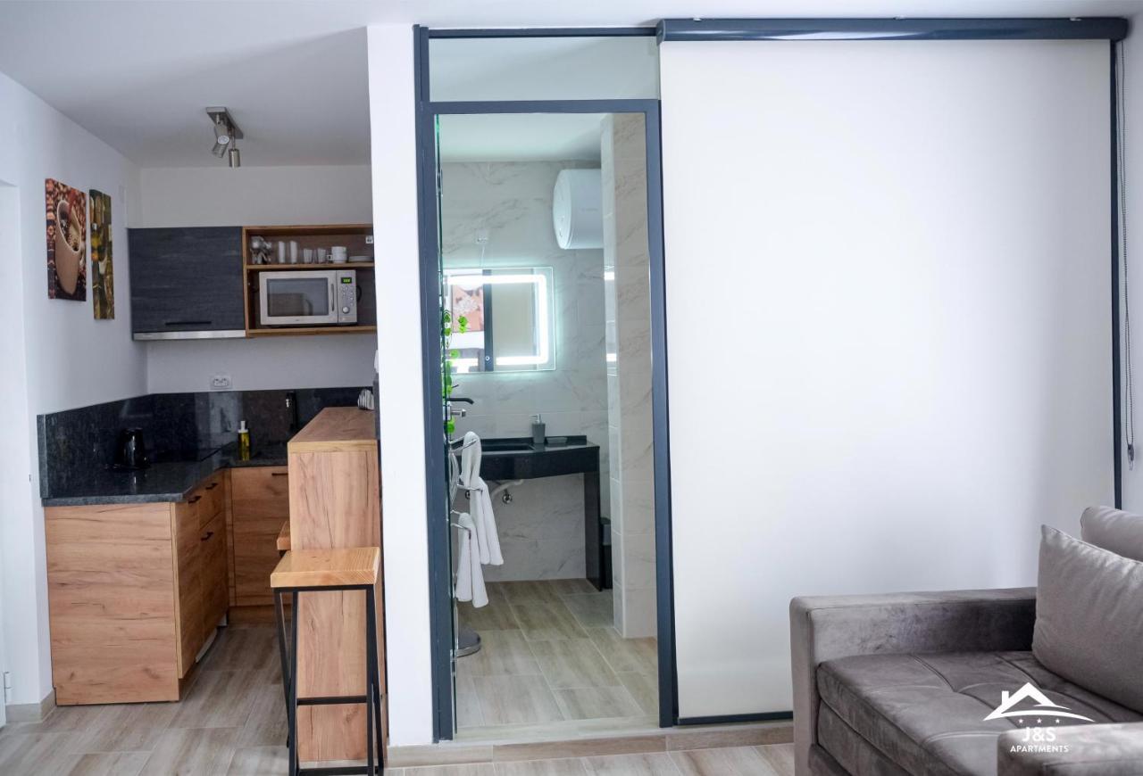 J&S Apartments Nisz Zewnętrze zdjęcie