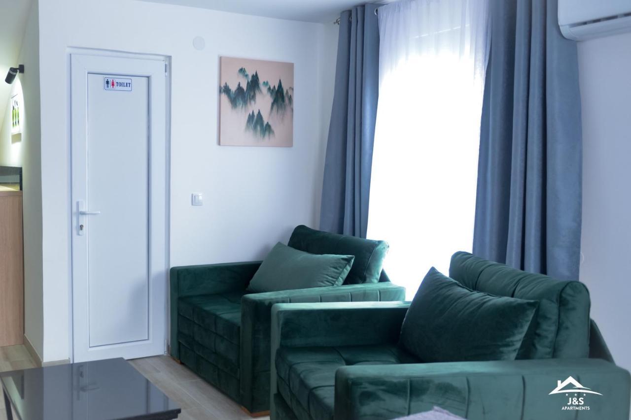 J&S Apartments Nisz Zewnętrze zdjęcie